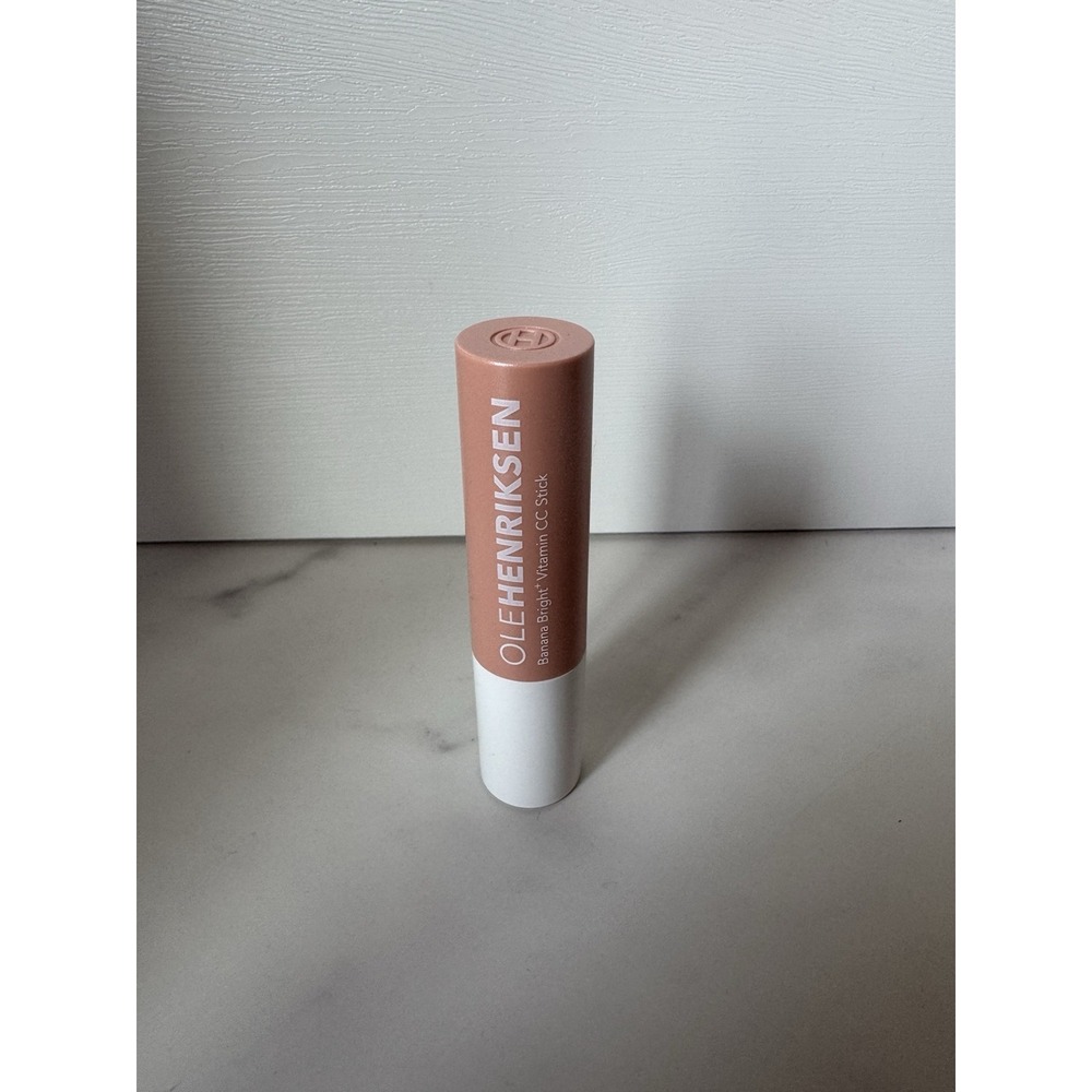 OLEHENRIKSEN Banana Vitamin CC Stick Guava Brand New No Box